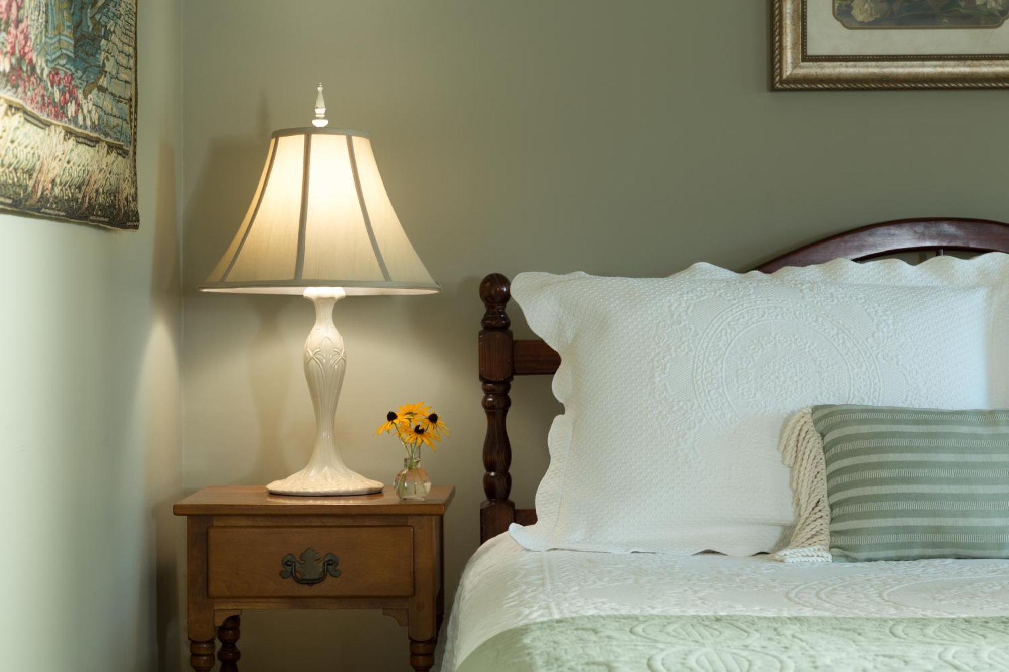 Inn At Pleasant Lake New London Kamer foto